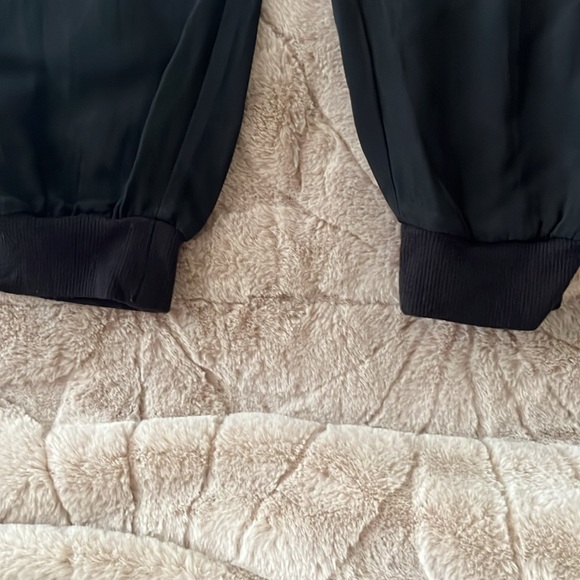 Theory black pants (Small) - Picture 4 of 4